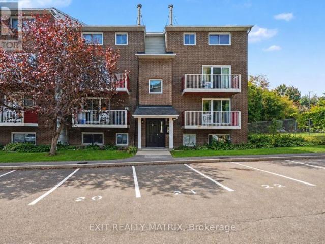 House Ottawa ON 105623763