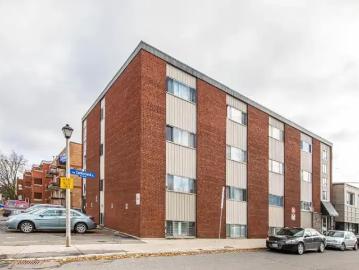 House Ottawa ON 103569136