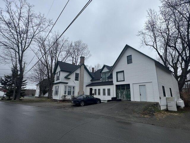 house Pittsfield ME ES105711353