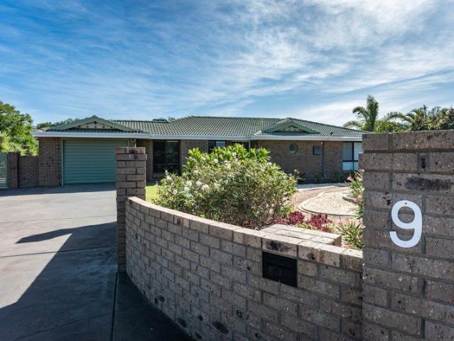 House, Pool and Shed, all on 2000 sqm