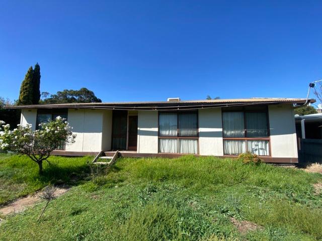 HOUSE PLUS VACANT LAND FOR INVESTORS