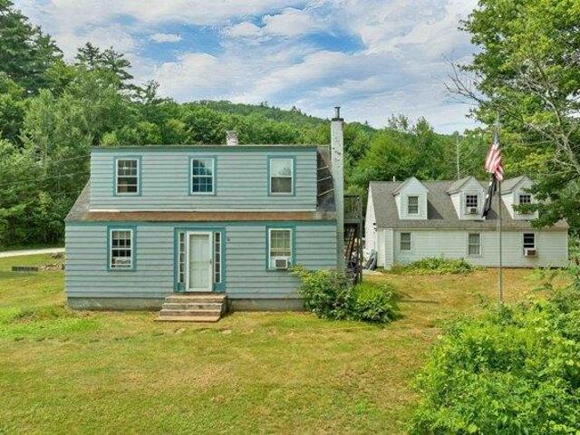 house Plymouth NH ES105559079