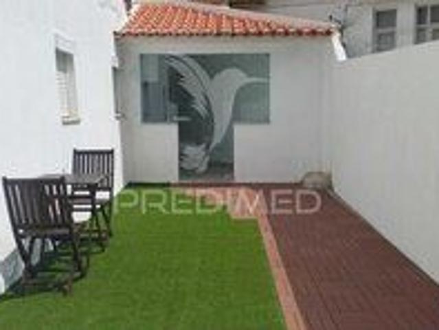 House Refurbished 2 bedrooms for rent Carnota Alenquer attic