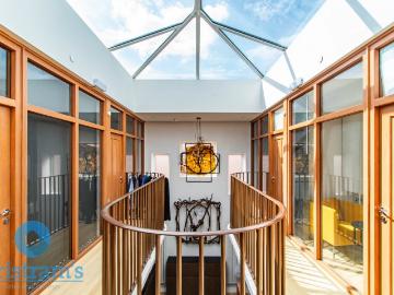 house Room 9, Imperial Road