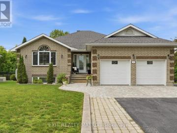 House Russell ON 103487362