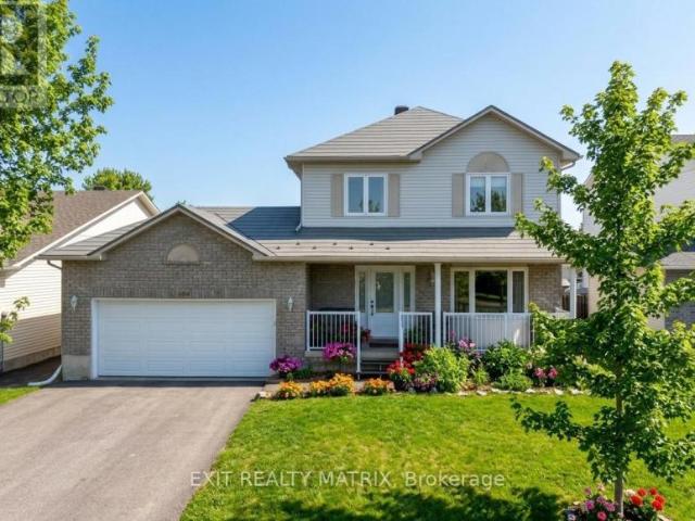 House Russell ON 105486743