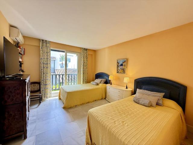 House – Semi Detached House in The Golden Mile