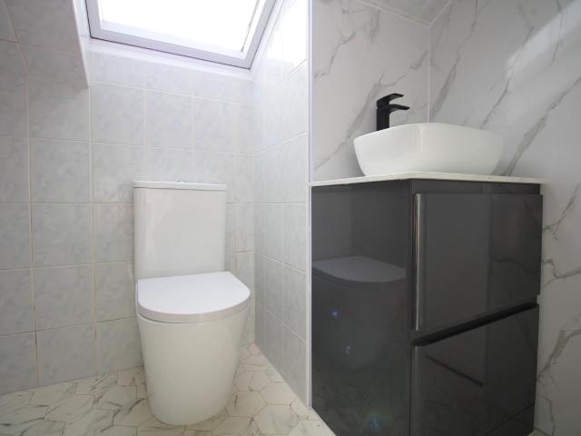 house Second Avenue, Langside, Glasgow, G44 4TE