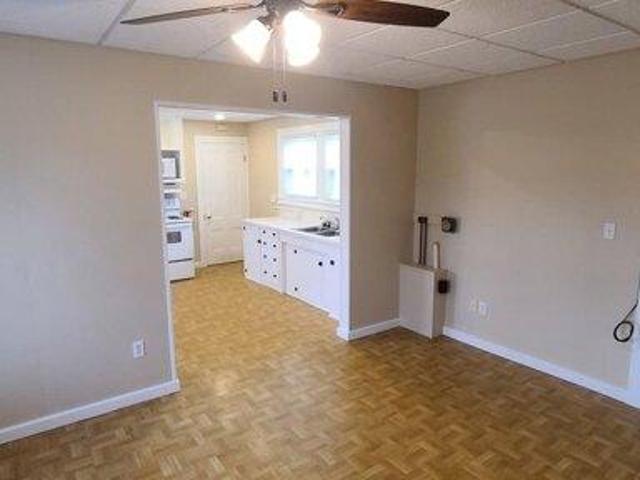 house Skowhegan ME ES105574294