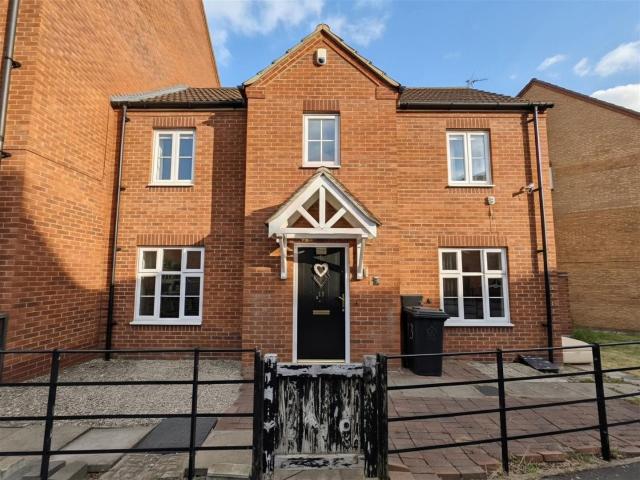 house Shalford Road Leicester, LE5