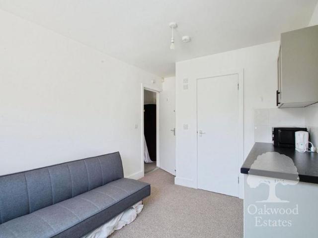 Studio to rent
