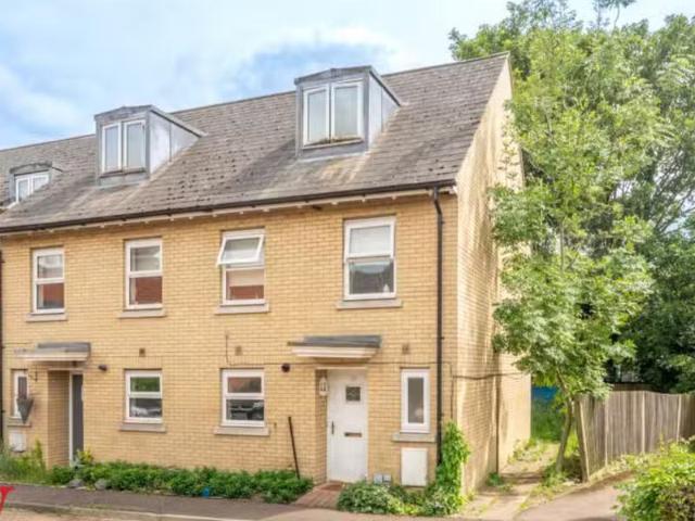 House share for rent in Cavell Court, Bishop's Stortford, Hert.