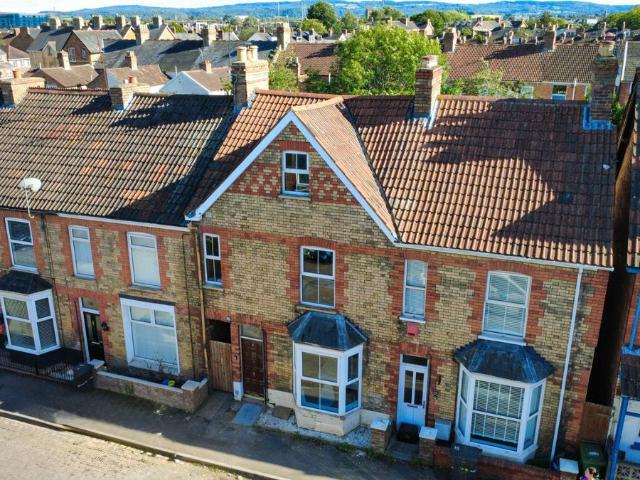 House Share HMO Room 6, George Street TA2, Room to rent, £995 pcm | PrimeLocation