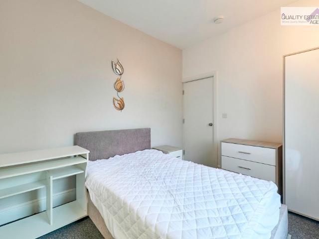 House Share, Penkhull ST4, Room to rent, £450 pcm | PrimeLocation