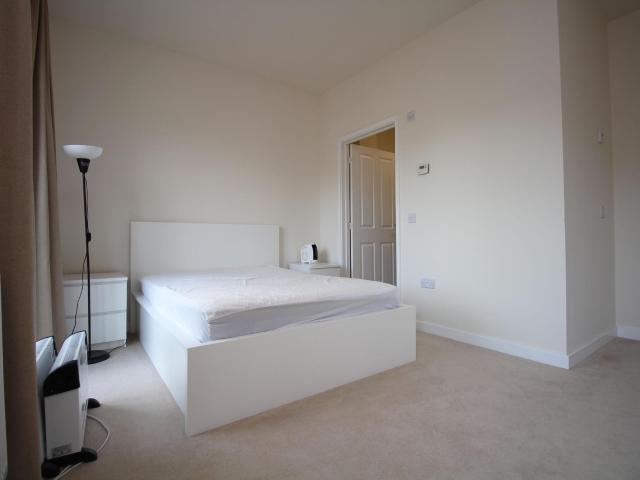 house Sighthill Circus, Sighthill, Glasgow, G4 0FA
