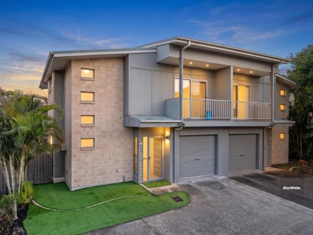 HOUSE SIZED TOWNHOUSE LIVING WITH SOLAR, SPACE & RESORT STYLE AMENITIES