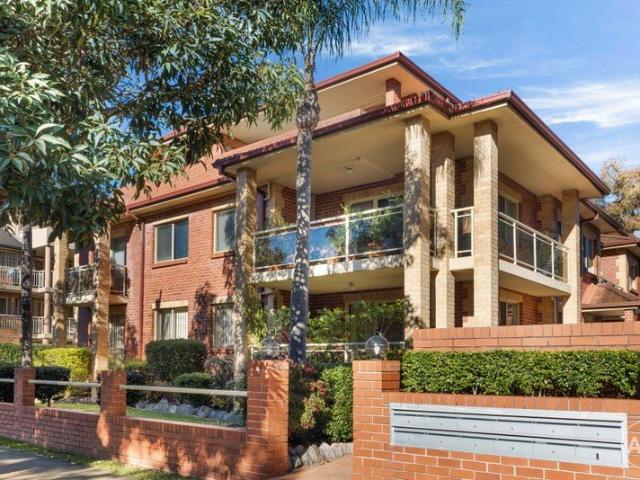 House Sized Ground Floor Apartment in a Boutique Block of 10