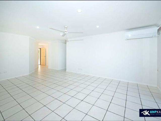 HOUSE SIZED LIVING IN A UNIT