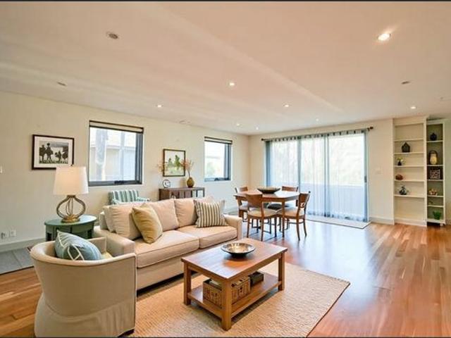 house sized loft style apt, easy maintenance