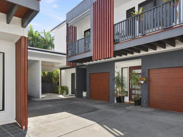 House Sized Luxury. Freehold Living