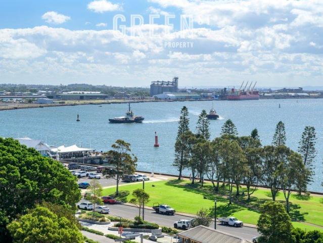 House sized Penthouse Living in Newcastle East District
