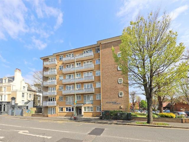 Hove Street, Hove BN3, 1 bed flat to rent, £1,300 pcm | PrimeLocation