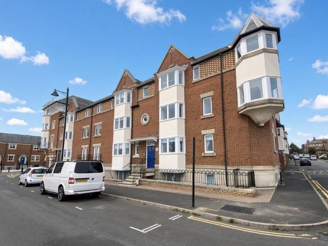 Howard Court, North Shields, NE30 2 bed apartment to rent £950 pcm £219 pw