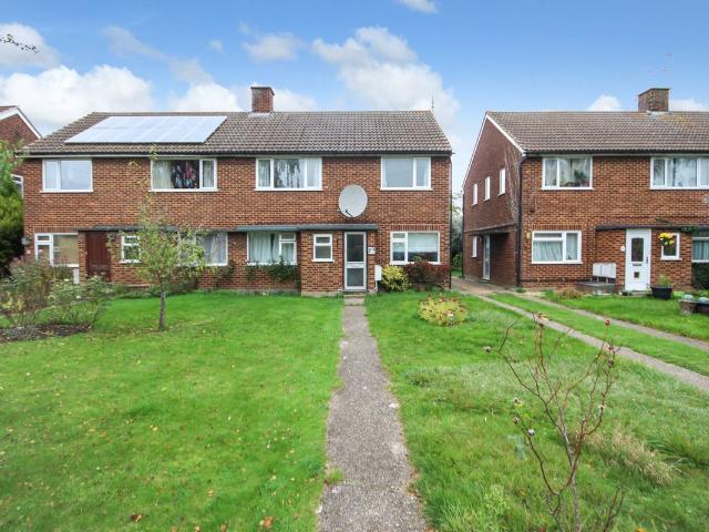 Howard Close, Cambridge CB5, 2 bed maisonette to rent, £1,350 pcm | PrimeLocation