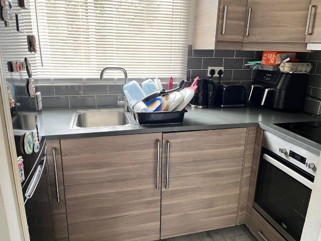 Howard Close, Waltham Abbey EN9, Studio to rent, £1,053 pcm | PrimeLocation