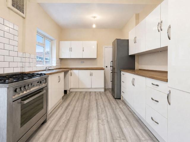 Howard Street, Loughborough LE11, 3 bed terraced house to rent, £1,095 pcm | PrimeLocation