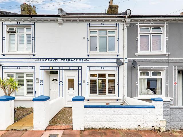 Howard Street, Worthing BN11, 2 bed terraced house to rent, £1,500 pcm | PrimeLocation