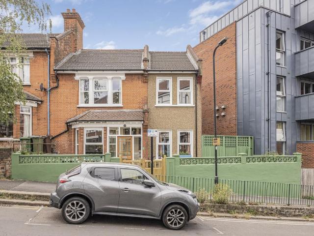 Howard Road, Walthamstow, London E17, 5 bed property to rent, £3,250 pcm | PrimeLocation