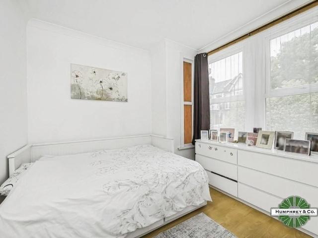 Howard Road, London E17, 2 bed flat to rent, £2,200 pcm | PrimeLocation