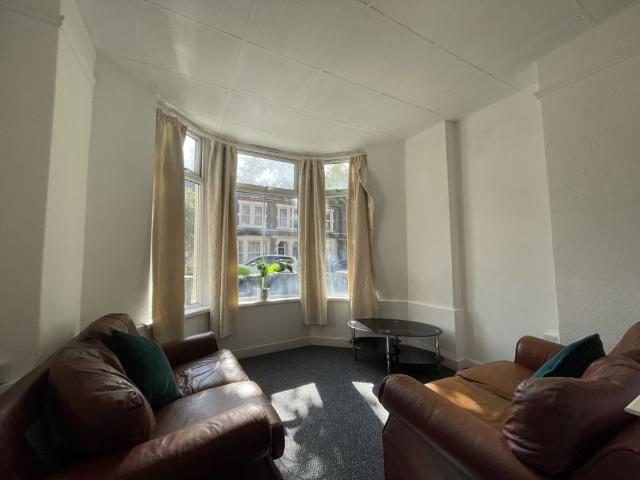 Howard Terrace, Roath