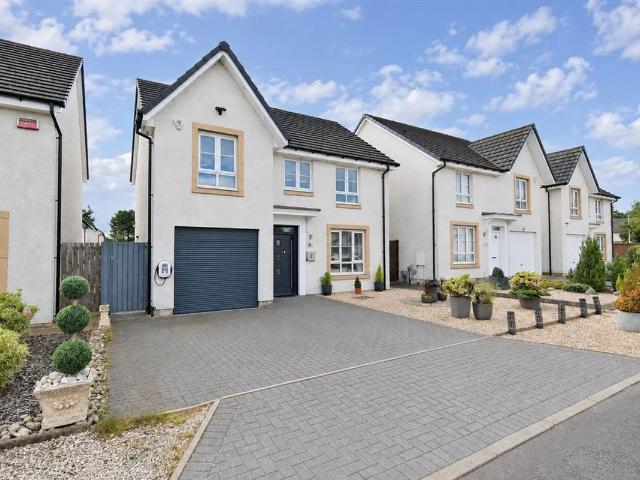 Howatston Court, Livingston EH54, 4 bed detached house to rent, £2,100 pcm | PrimeLocation