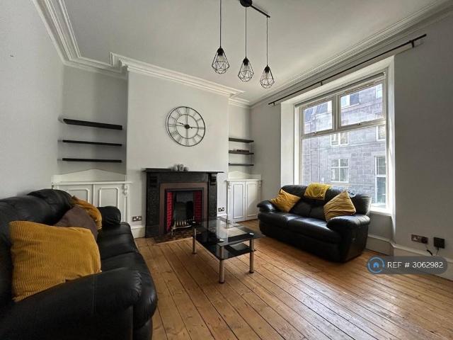 Howburn Place, Aberdeen, AB11 1 bed flat to rent £650 pcm £150 pw