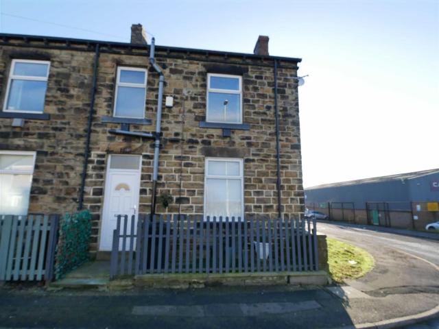 Howden Clough Road, Morley LS27, 2 bed end terrace house to rent, £725 pcm | PrimeLocation