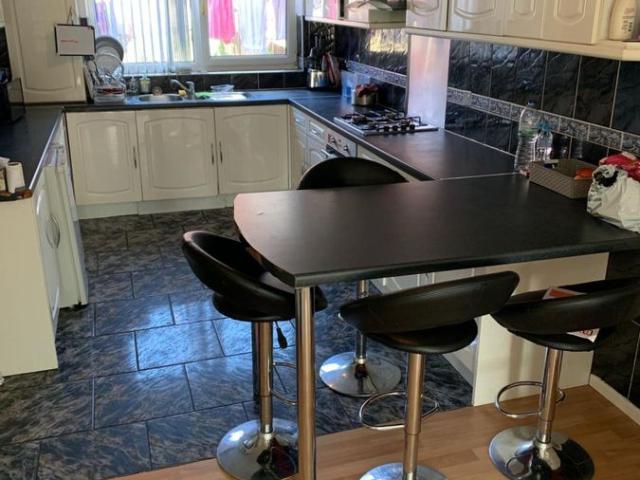 Howden Place LS6, 3 bed terraced house to rent, £1,500 pcm | PrimeLocation
