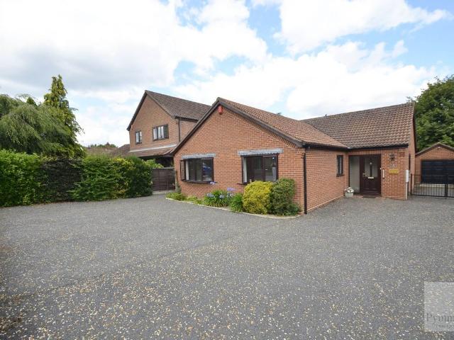 Howell Road, Drayton NR8, 4 bed bungalow to rent, £1,600 pcm | PrimeLocation
