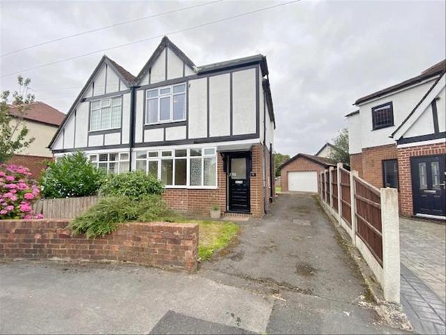 Howick Park Close, Preston PR1 3 bed house to rent £1,000 pcm £231 pw