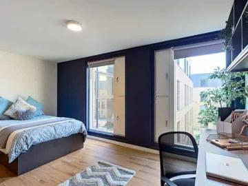Hox Park, Egham Has an Apartment