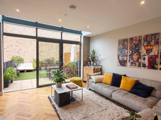 Hoy Close, Colindale Gardens, London NW9, 4 bed terraced house to rent, £4,000 pcm | PrimeLocation