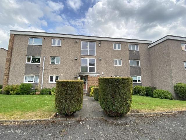 Hoyle Court Avenue, Baildon, Shipley BD17, 2 bed flat to rent, £695 pcm | PrimeLocation