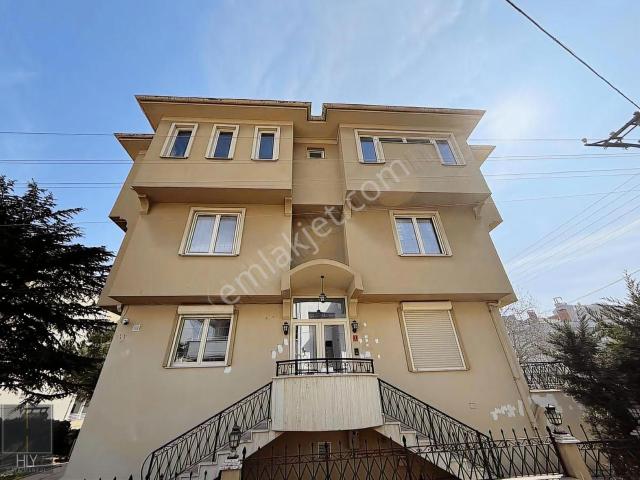 Hly Gayrimenkul'den Atatürk Mah.de 6+2 380 M2 Satılık Köşe Villa