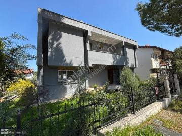 Hm Gayrimenkul'den Esnaf Sitesinde Satılık Villa