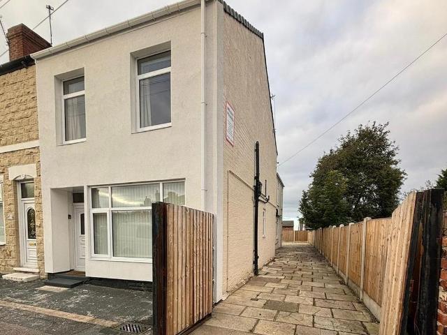 HMO Room 2, 099 Victoria Road 1 bed in a house share to rent £520 pcm £120 pw