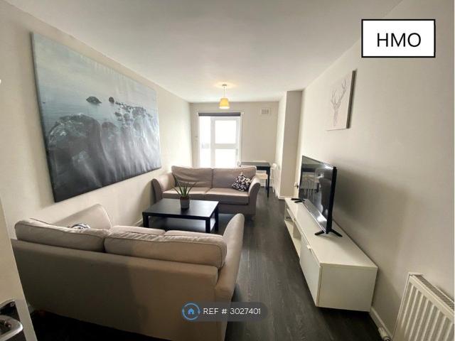 Hmo Westercommon Road, Glasgow G22, 4 bed maisonette to rent, £2,200 pcm | PrimeLocation