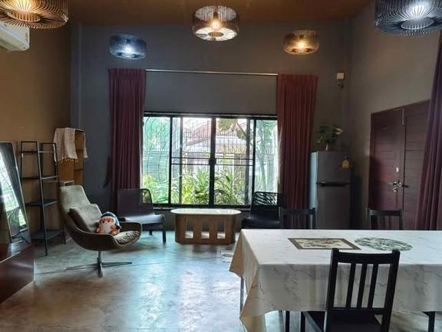 HR3529ให้เช่าพูลวิลล่าหรู Pool Villa รัชดา เหม่งจ๋าย ซอยรัชดานิเวศน์ 12 ทำโฮมออฟฟิศ คาเฟ่ สตูดิโอได้ ใกล้ MRT ห้วยขวาง