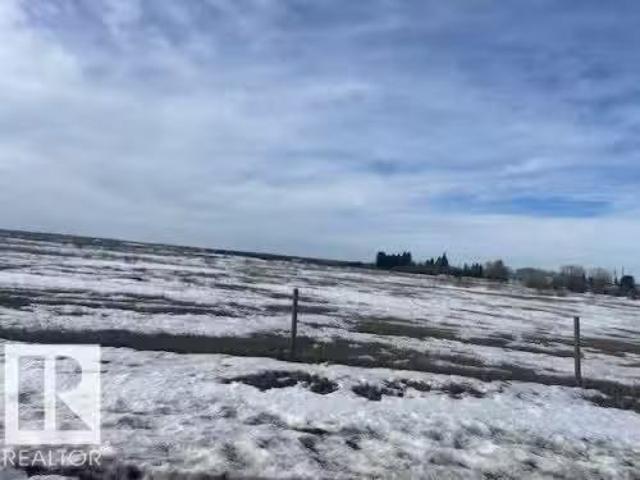Hwy 15 & Rr 185, Rural Lamont County, AB, T0B 0C0 vacant lan.