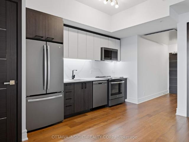 HT2E 150 Marketplace Avenue, Ottawa